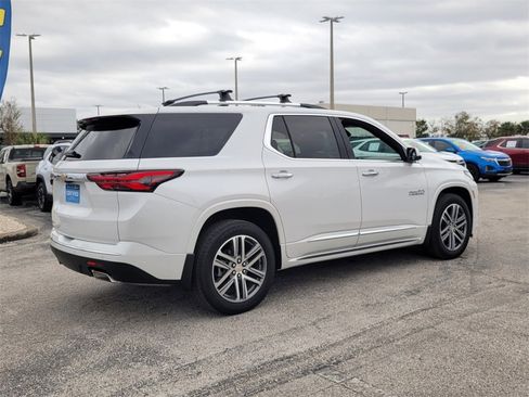 Used 2023 Chevrolet Traverse High Country image 8