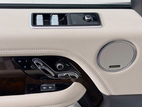 Used 2021 Land Rover Range Rover P525 Westminster Edition image 19