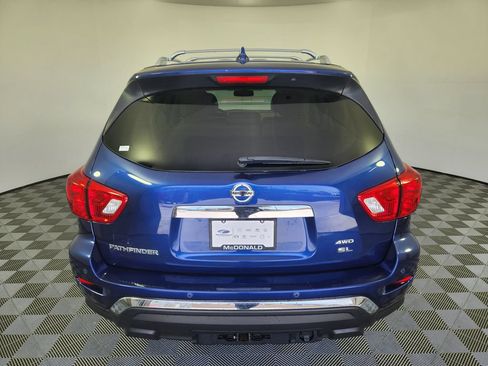 Used 2020 Nissan Pathfinder SL AWD/4WD image 4