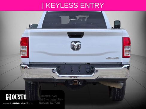 Used 2022 RAM 3500 Tradesman w/ Chrome Appearance Group AWD/4WD image 5