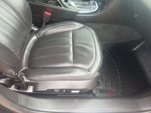 Used 2015 Buick Regal Premium w/ Experience Buick Package image 12