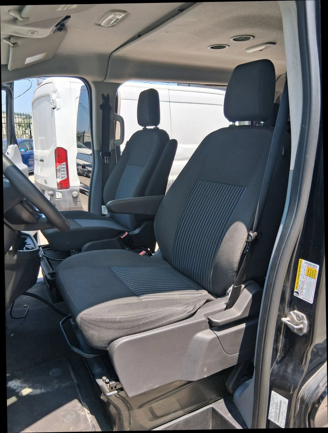 Used 2019 Ford Transit 150 XL RWD image 24