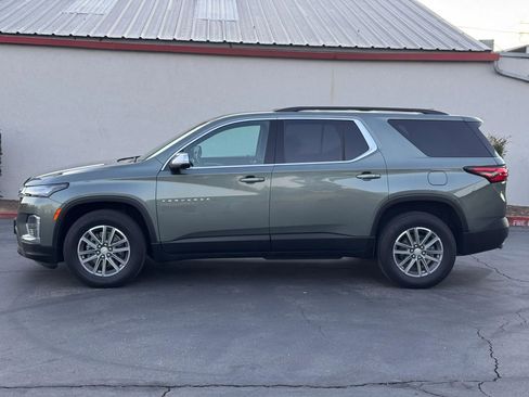 Used 2022 Chevrolet Traverse LT w/ LPO, Floor Liner Package FWD image 3