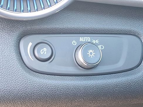 New 2026 Chevrolet Trax LT w/ Driver Confidence Package image 14