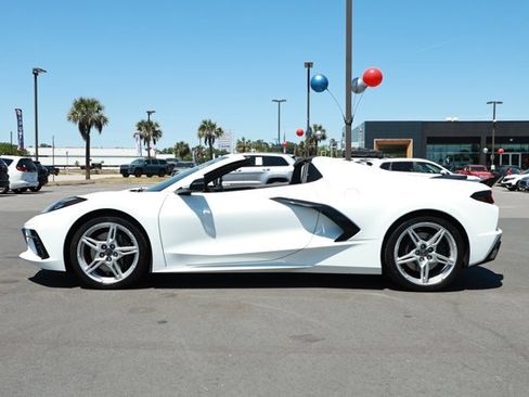 Used 2023 Chevrolet Corvette Stingray Convertible w/ Z51 Performance Package RWD image 5