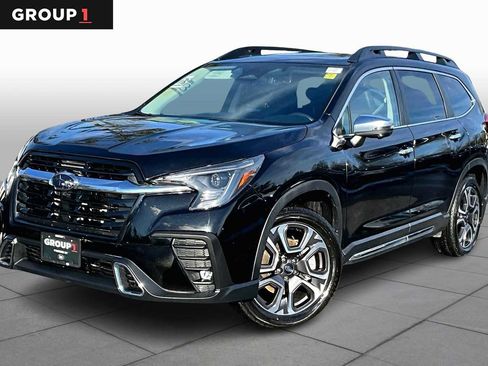 Used 2023 Subaru Ascent Touring image 1