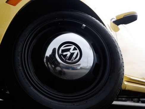 Used 2013 Volkswagen Beetle 2.5 FWD image 33