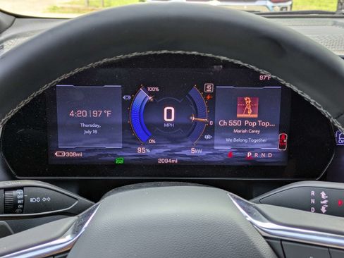 Used 2026 Chevrolet Equinox EV LT w/ Comfort Package FWD image 27