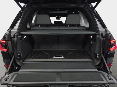 New 2026 BMW X7 xDrive40i w/ Executive Package AWD/4WD image 13