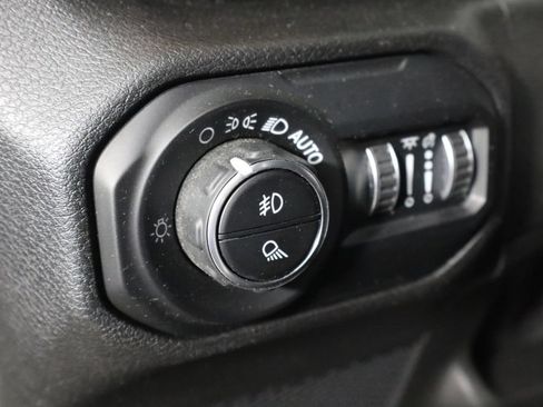 Used 2020 Jeep Gladiator Mojave w/ Cold Weather Group AWD/4WD image 20