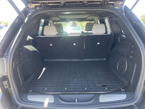 Used 2018 Jeep Grand Cherokee Limited image 18