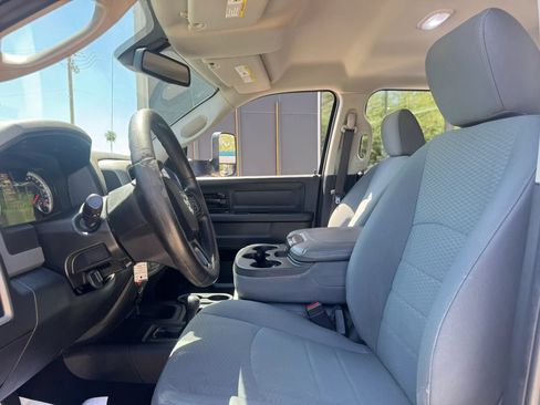 Used 2017 RAM 3500 Tradesman w/ Chrome Appearance Group AWD/4WD image 14