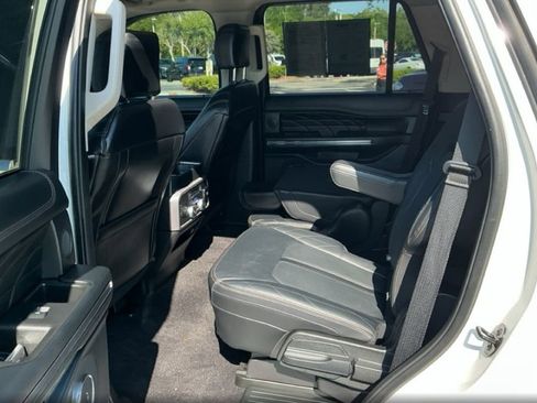 Used 2021 Ford Expedition Platinum image 10