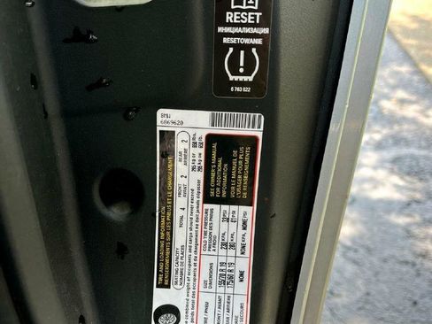 Used 2014 BMW i3 w/ Range Extender RWD image 10