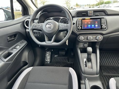 Used 2025 Nissan Versa S w/ S Plus Package image 22