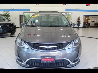 Used 2018 Chrysler Pacifica Touring Plus FWD video 2