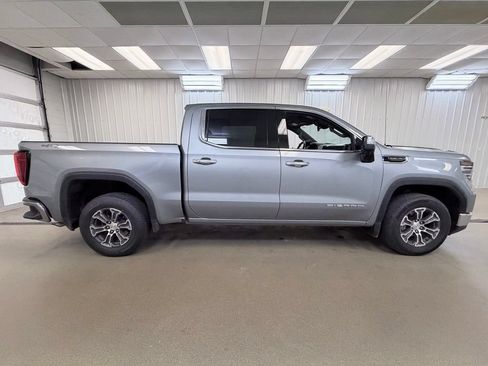 Used 2026 GMC Sierra 1500 SLT AWD/4WD image 5