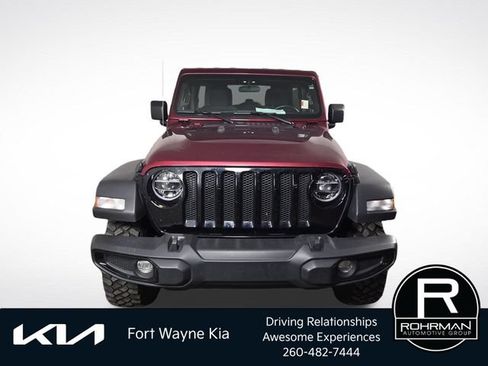 Used 2022 Jeep Wrangler Unlimited Sport AWD/4WD image 3