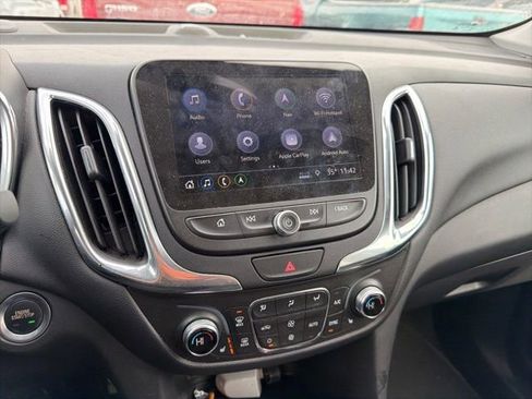 Used 2020 Chevrolet Equinox LT image 19