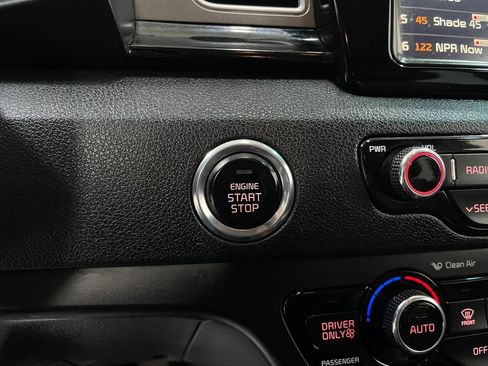 Used 2018 Kia Niro EX w/ EX Touring Graphite Edition image 20