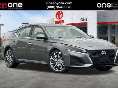 Used 2023 Nissan Altima 2.5 SL