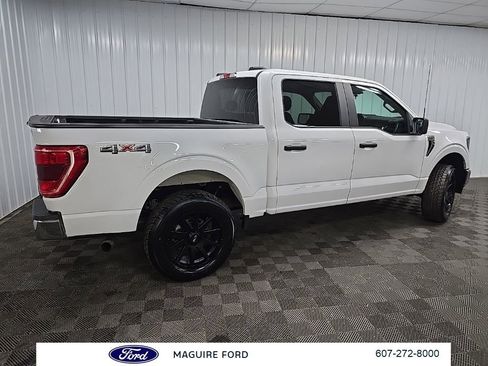 Used 2023 Ford F150 XLT image 3