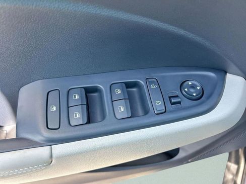 New 2026 Hyundai Venue SEL FWD image 20