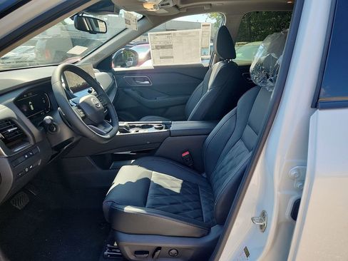 New 2026 Nissan Rogue Platinum w/ Platinum Premium Package image 6