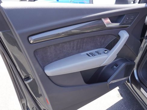 Used 2018 Audi SQ5 Prestige w/ Prestige Package AWD/4WD image 15