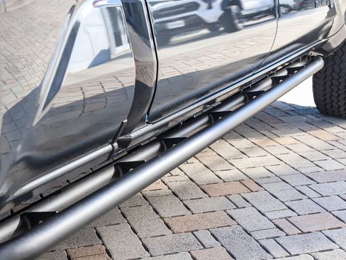 Used 2025 Toyota Tacoma Trailhunter image 11