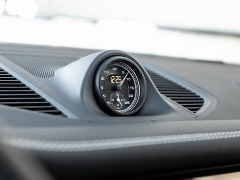 New 2026 Porsche Macan Turbo image 24