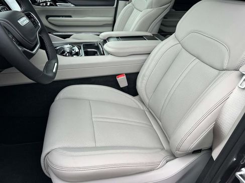 New 2026 Jeep Grand Wagoneer L Summit AWD/4WD image 24