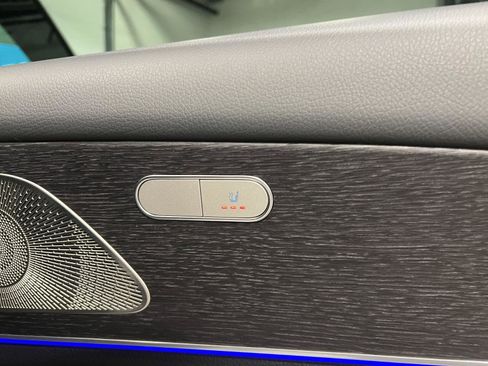 Used 2022 Mercedes-Benz GLE 350 4MATIC w/ AMG Line Exterior image 38