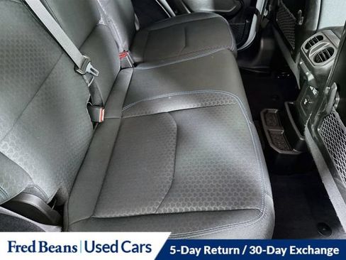 Used 2024 Jeep Wrangler Unlimited Rubicon 4xe AWD/4WD image 41