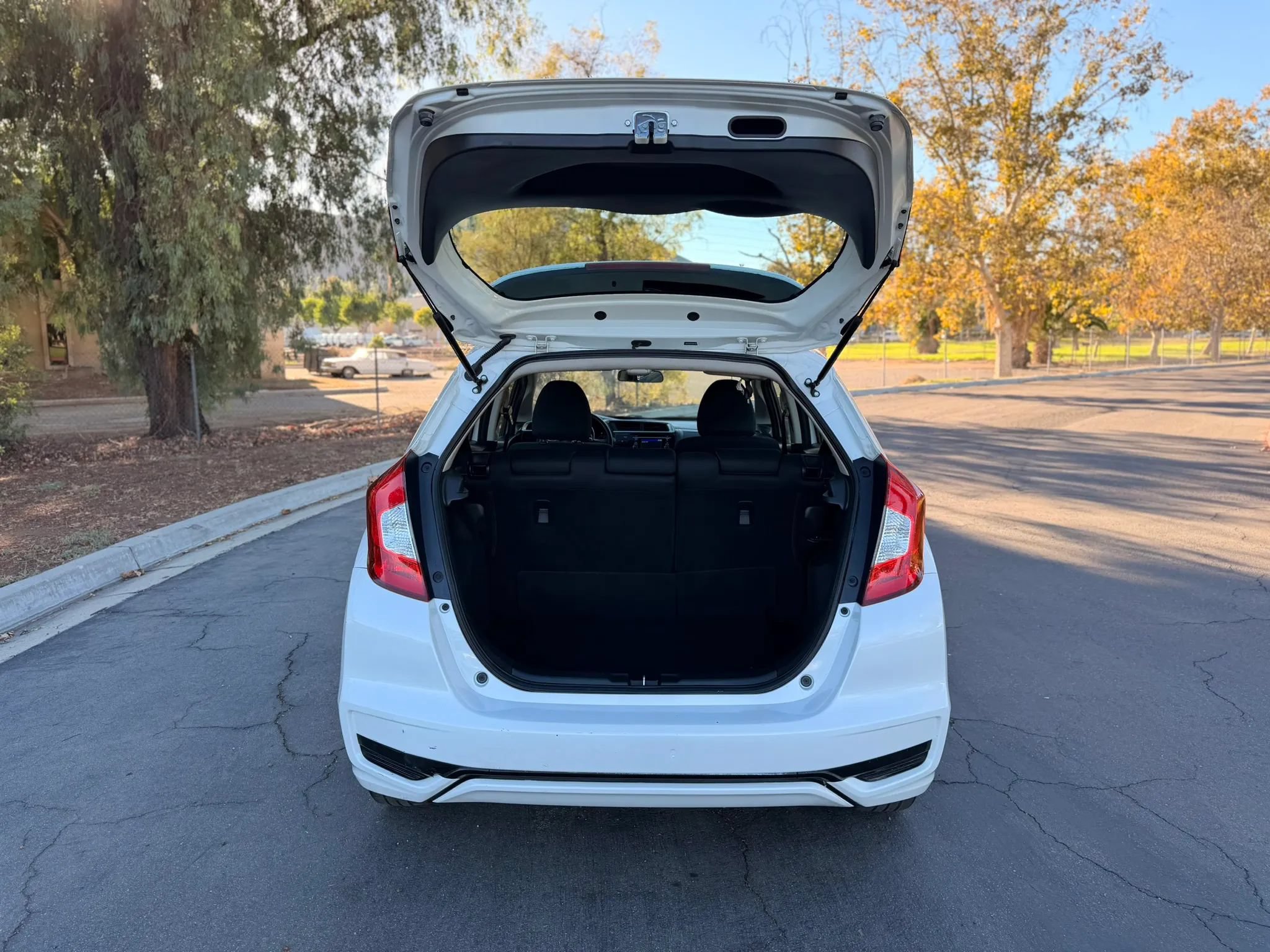 Used 2019 Honda Fit LX image 9