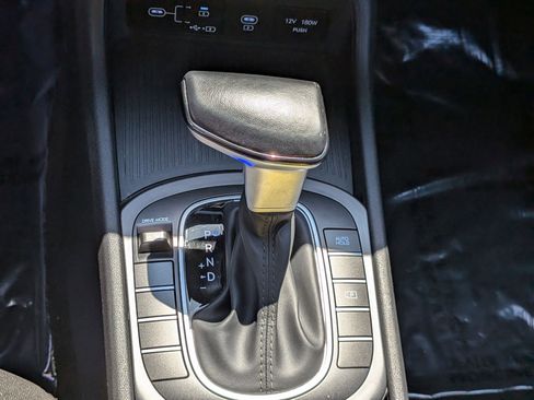 Used 2025 Hyundai Kona SEL FWD image 22