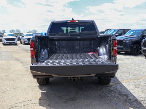 New 2026 RAM 1500 4x4 Crew Cab image 13