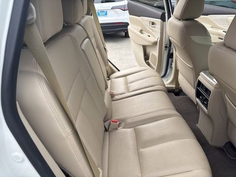 Used 2017 Nissan Murano Platinum w/ Platinum Technology Package image 12