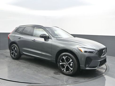 New 2026 Volvo XC60 B5 Core AWD/4WD image 9