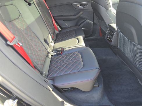 New 2026 Audi Q8 Prestige image 18