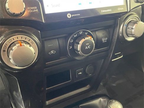 Used 2021 Toyota 4Runner TRD Off-Road Premium image 10