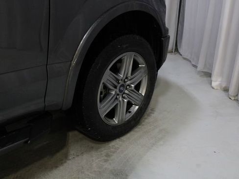 Used 2018 Ford F150 XLT w/ Equipment Group 302A Luxury image 24