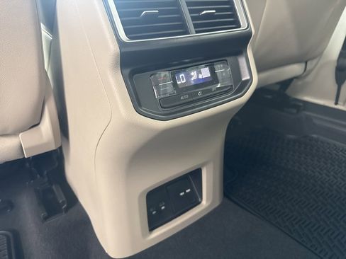 New 2026 Volkswagen Atlas SE image 27