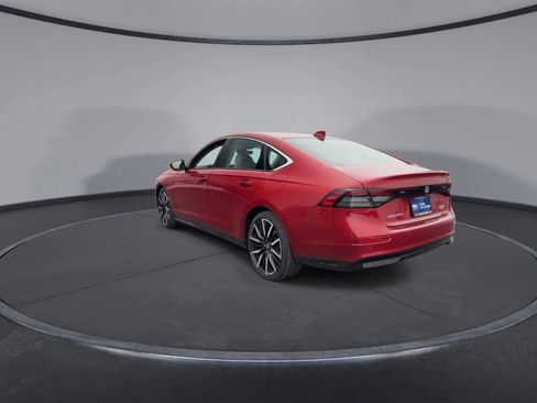 Used 2023 Honda Accord Touring image 6