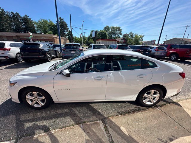Used 2023 Chevrolet Malibu LT FWD image 4
