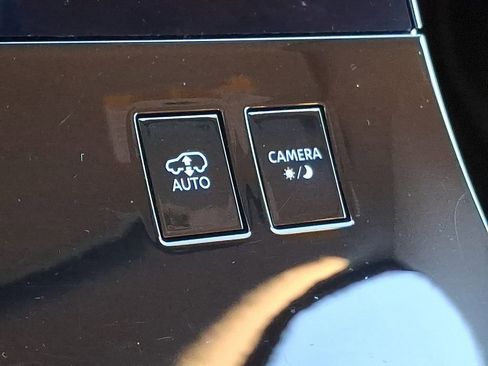 Used 2025 INFINITI QX80 Sensory image 22