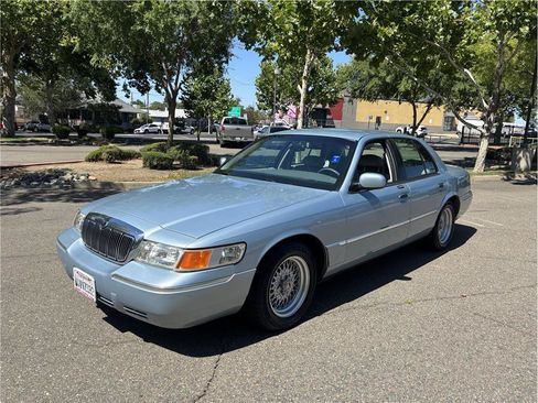 Used 2002 Mercury Grand Marquis LS RWD image 1