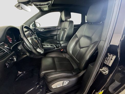 Used 2020 Porsche Macan S AWD/4WD image 21