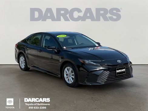 Used 2025 Toyota Camry LE FWD image 1