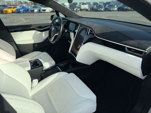 Used 2017 Tesla Model X 100D image 15